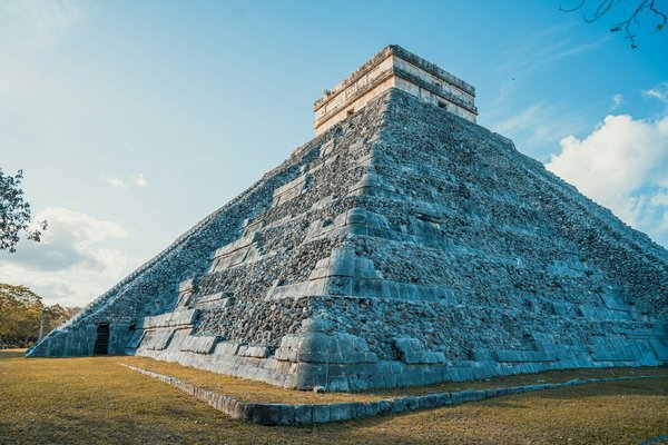 Quels sont les conseils pour une visite des temples mayas de Tikal au Guatemala?